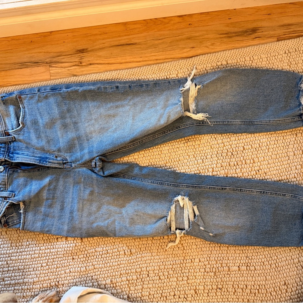 Abercrombie & Fitch Men's Light Blue Ripped Skinny Jeans